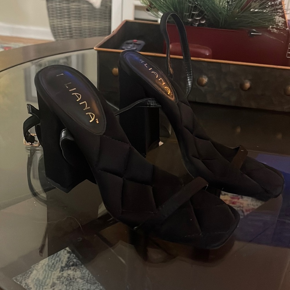 Lack Cross Ankle Block Heels